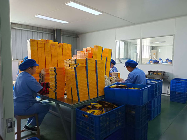 膝關(guān)節(jié)不適貼什么膏藥好？哪個(gè)牌子效果好？