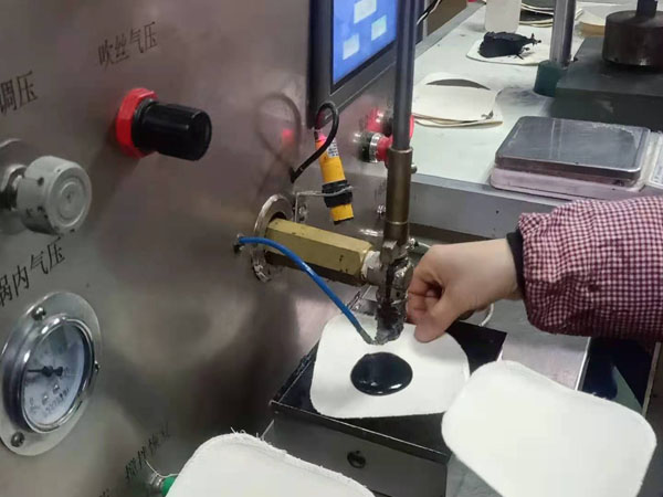 黑膏藥代加工是如何收費的，價格貴不貴