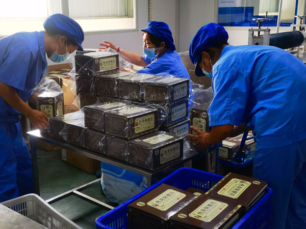 找膏藥代加工廠做加工貼牌和自己制作膏藥有什么區(qū)別？