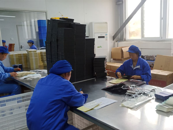 找黑膏藥加工廠家合作黑膏藥貼牌加工，要考慮這些問題